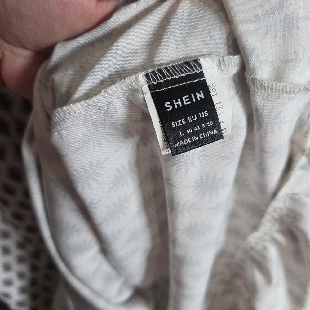 SHEIN Cream and Brown Patterned Maxi Dress - Picture 2 of 3